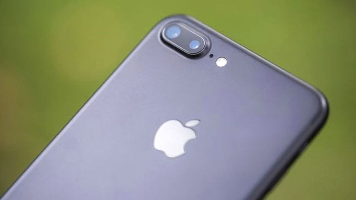 İphone 8\'e 3 Boyutlu Kamera!