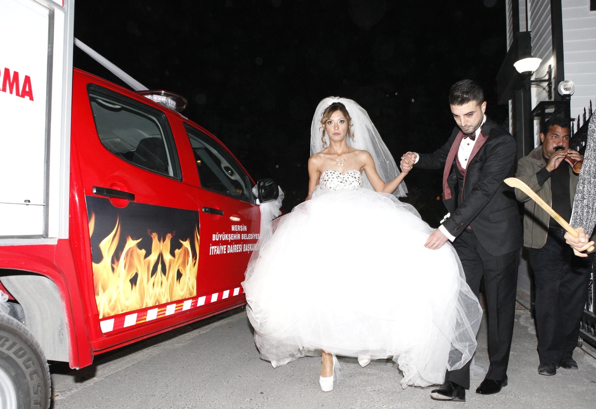 İtfaiyecinin Gelin Arabası