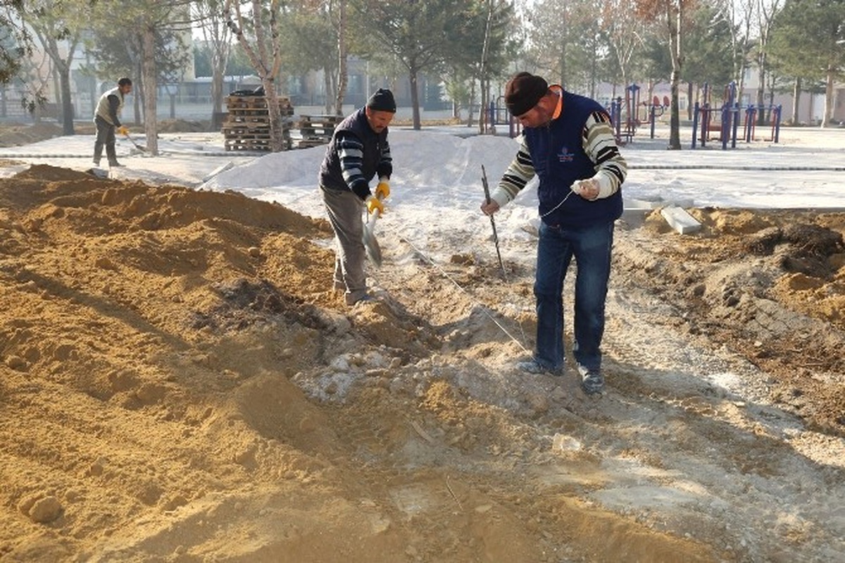 Karaman Belediyesi, Gülistan Parkı\'nda Yenileme Çalışması Başlattı