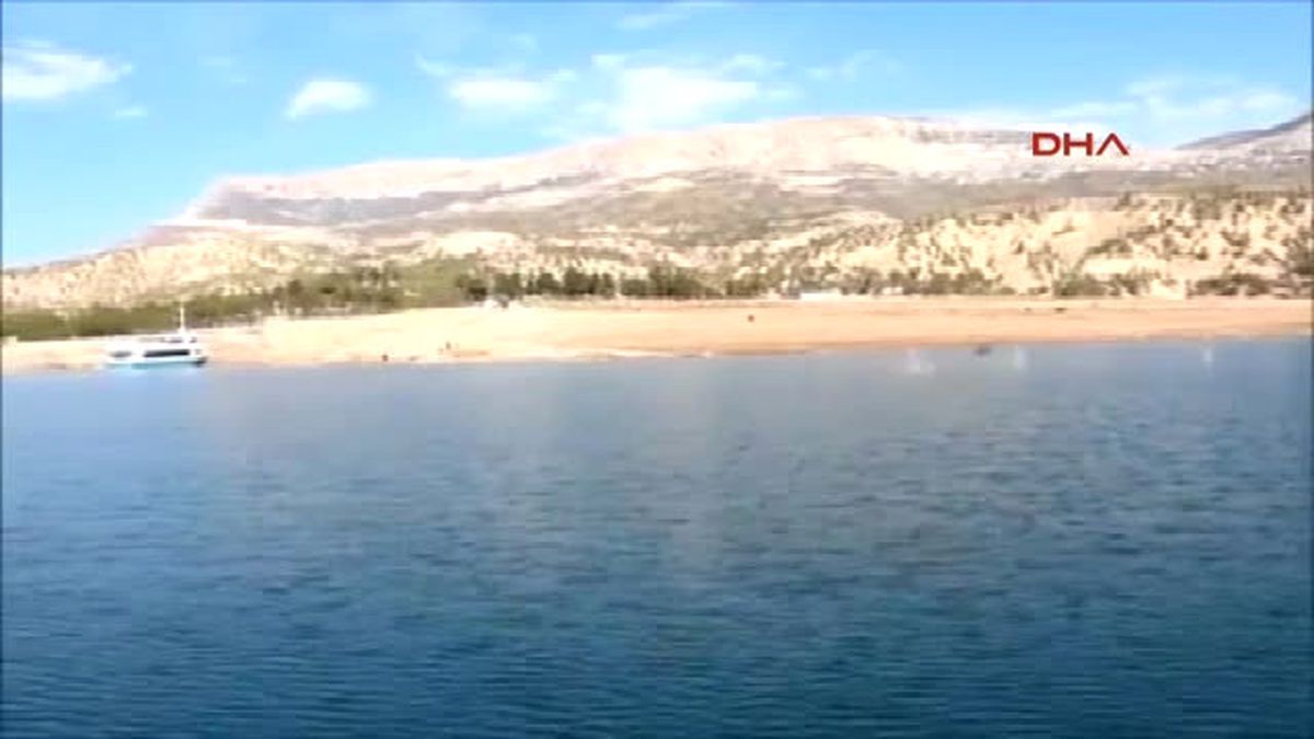 Karaman Öğretmenlerden, 'Benim Adım Öğretmen' Şarkı Klibi