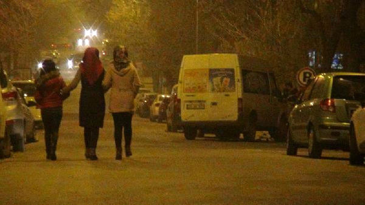 Kars\'ta Sürücülerin Buzla Sınavı