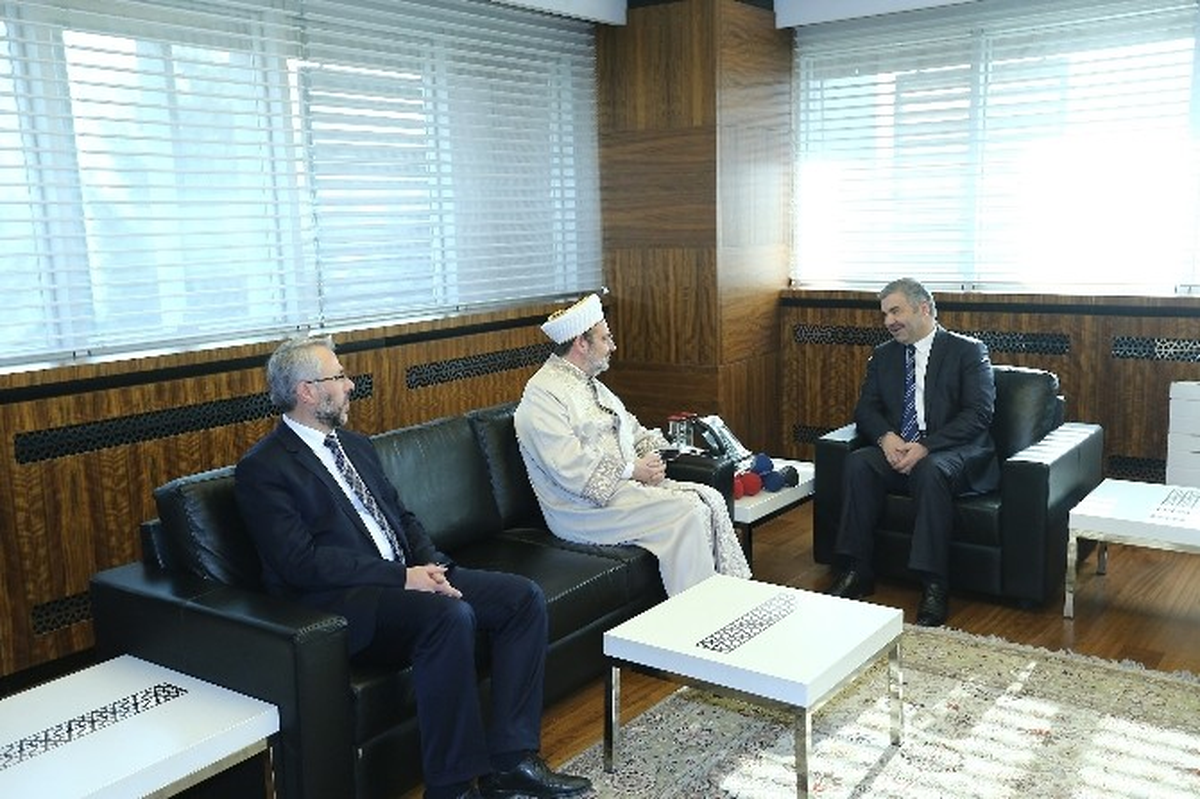 Kayseri Alimler Yetiştirmeye Devam Edecek"