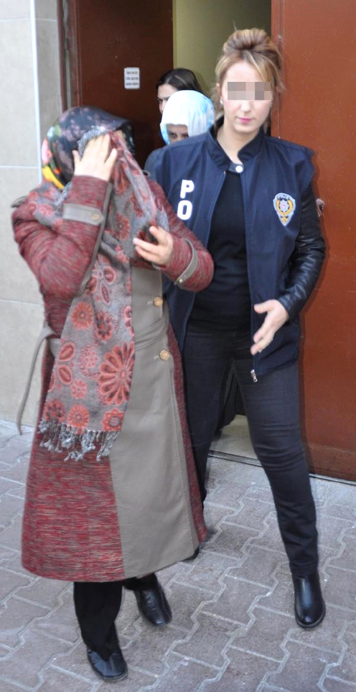 Kayseri\'deki Fetö Soruşturmasında 8 \'Abla\' Tutuklandı