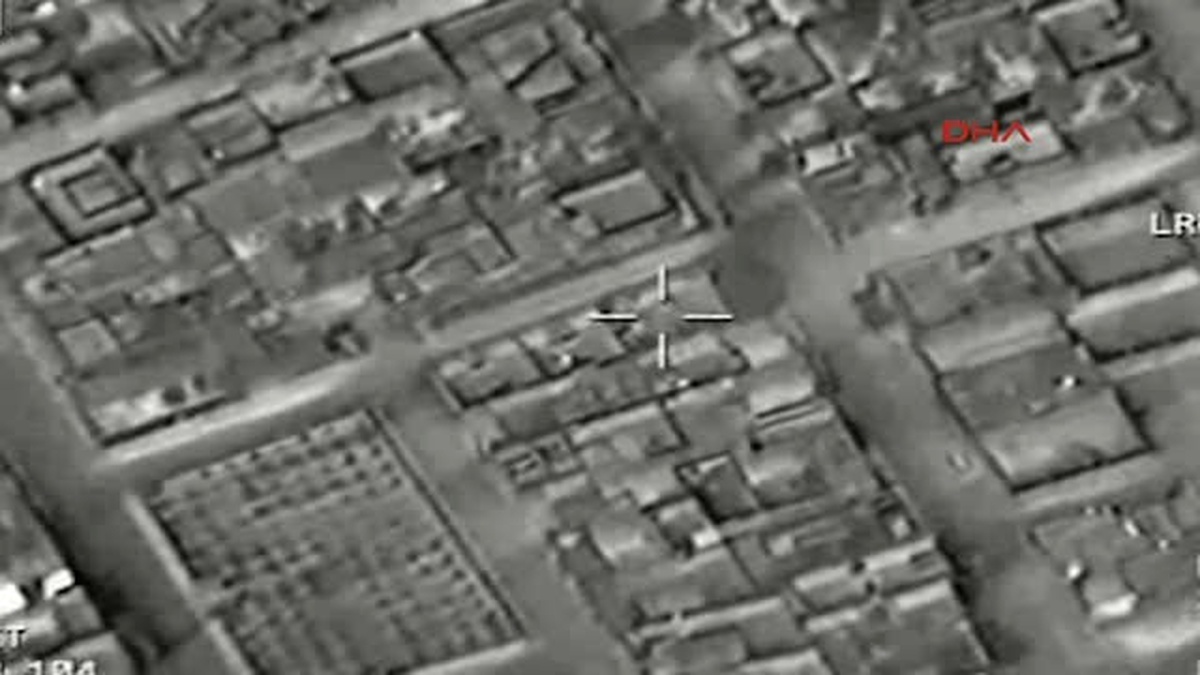 Kilis - Fırat Kalkanı Harekatı Kapsamında Türk Jetleri El Bab\'da Deaş Hedeflerini Vurdu