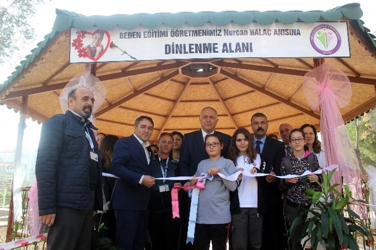 Manisa\'da Nurcan Öğretmen Unutulmadı