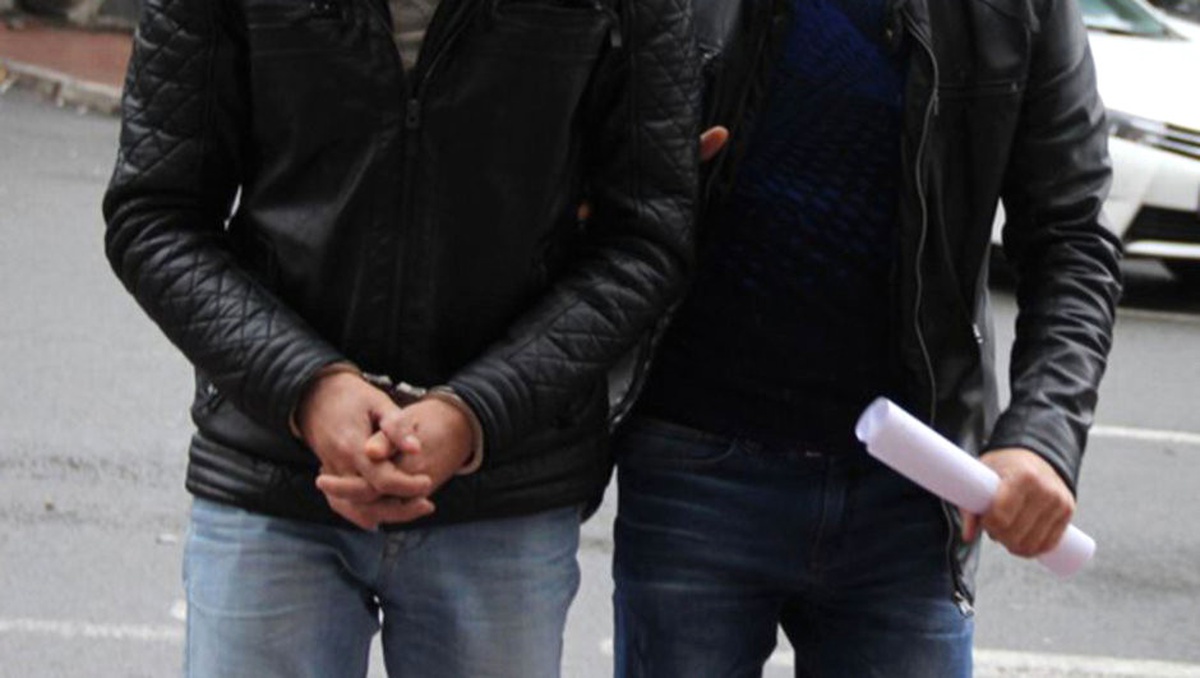 Müşterilere Kokain Servisi Yapan Taksici Tutuklandı