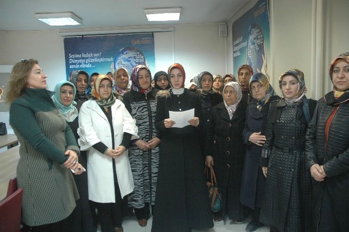 Saldırıya Uğrayan AK Parti Binasında Basın Açıklaması
