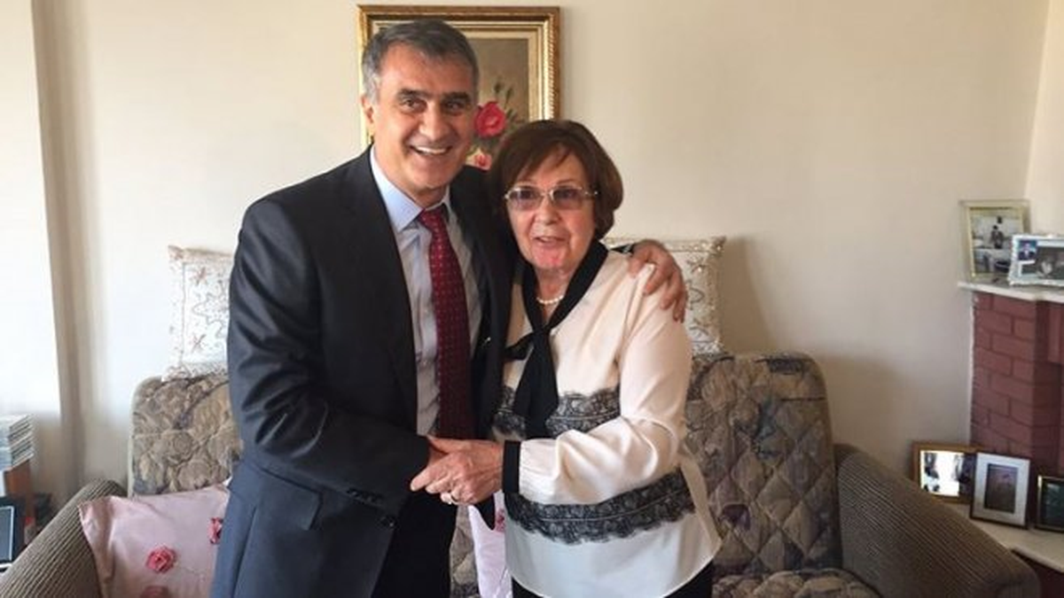 Şenol Güneş İlkokul Öğretmeni Yurdanur Güçlü'yü Ziyaret Etti