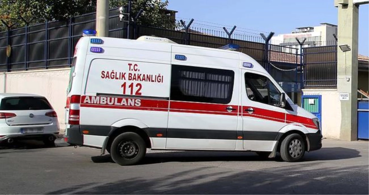 Üsküdar\'da Trafik Kazası: 3 Polis Yaralı