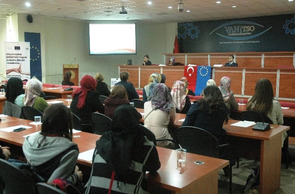 Van\'da "Kadın Girişimcilere Sağlanan Destekler" Semineri