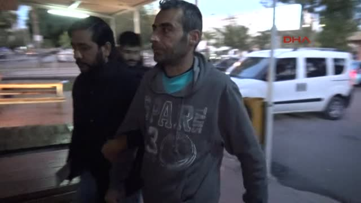Adana\'da Çeşitli Suçlardan Aranan 9 Kişi Gözaltında