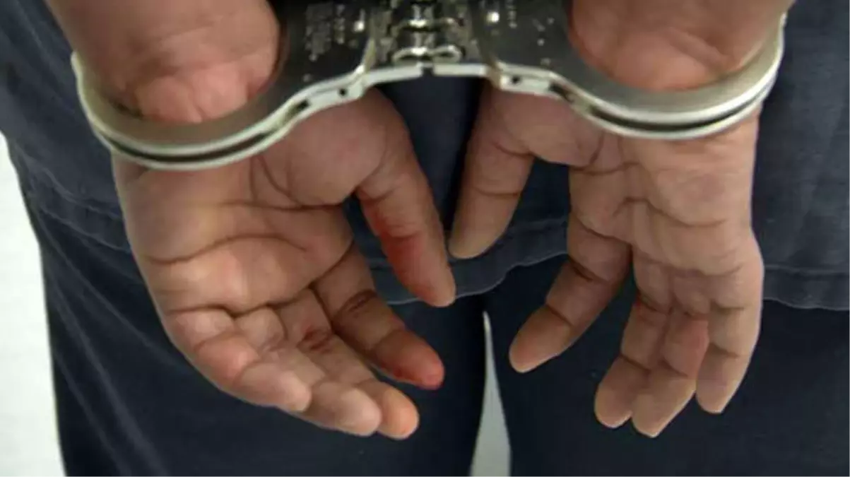 AK Parti Seçim Bürosunu Yaktığı İddia Edilen 2 Kişi Tutuklandı