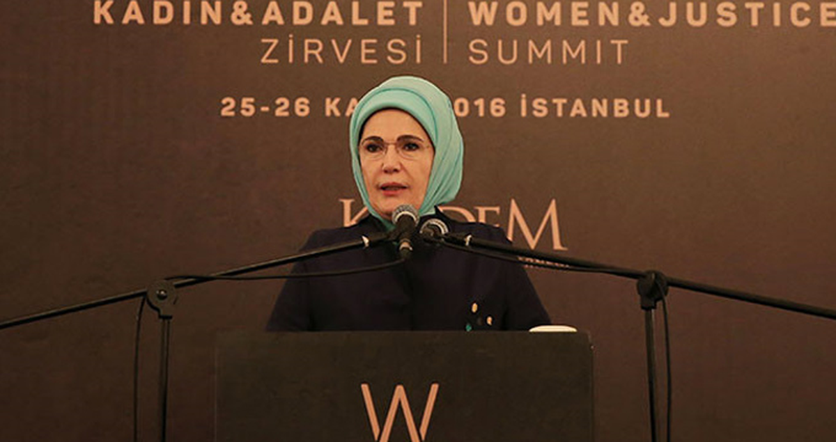 Emine Erdoğan: Kızlarımızın Yeri Yalnızca ve Yalnızca Okuldur