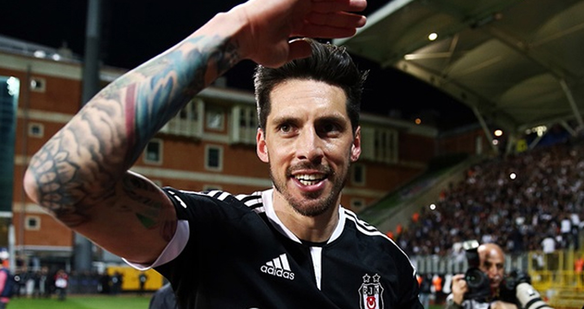 Fenerbahçe, Jose Sosa'nın Menajeriyle Görüştü