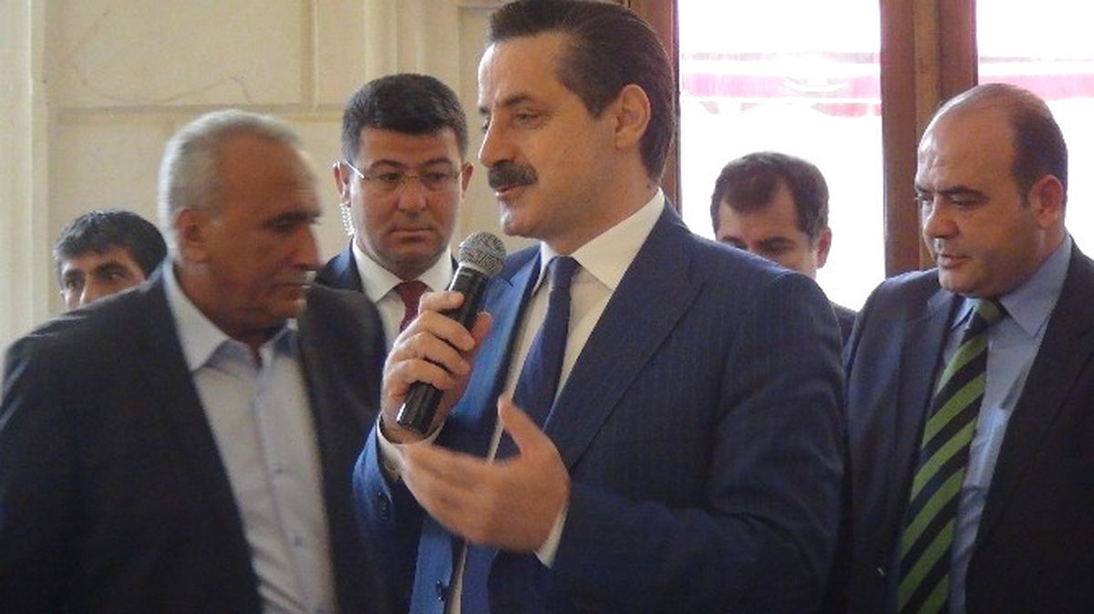 Gıda Tarım ve Hayvancılık Bakanı Faruk Çelik, Kan Davalı Aileleri Barıştırdı