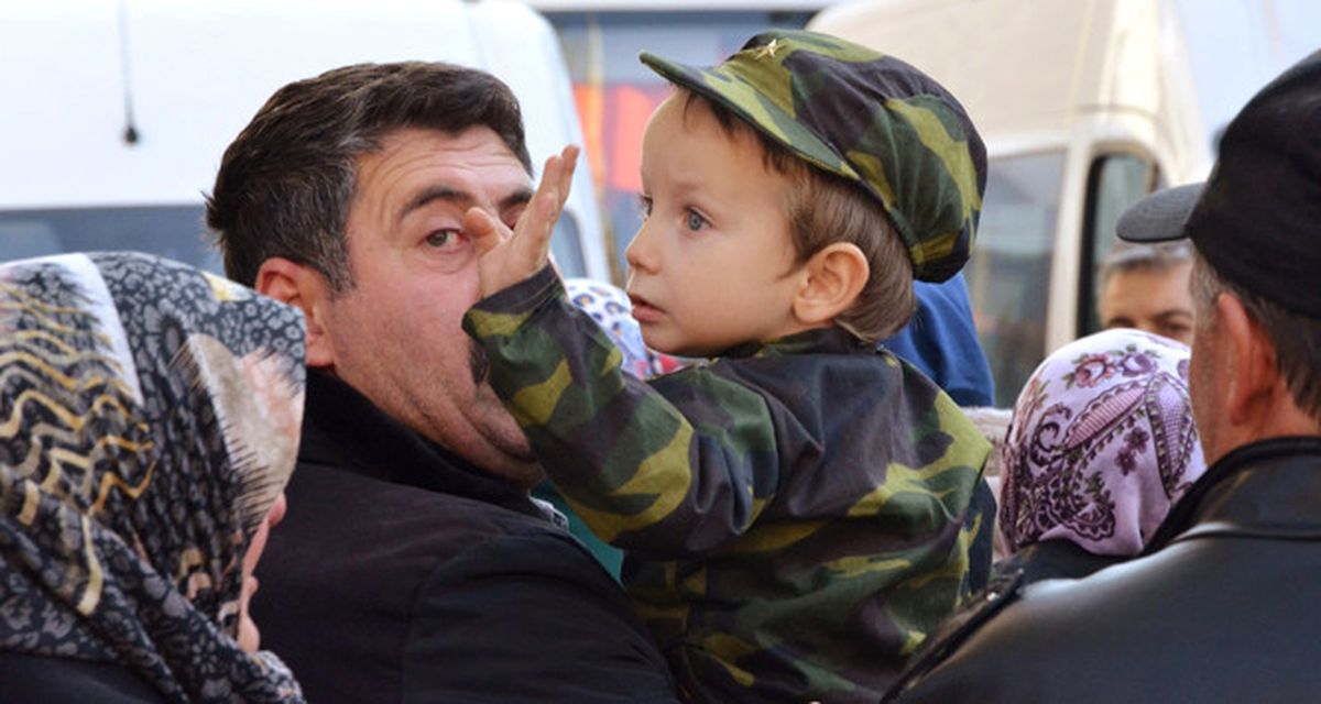 Minik Fatih, Şehit Babasını El Sallayarak Uğurladı
