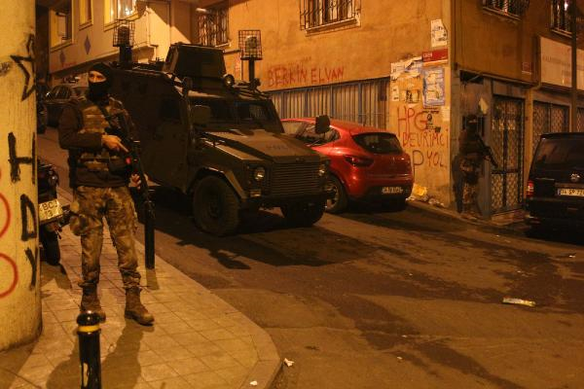 Şişli\'de Özel Harekat Destekli Operasyon