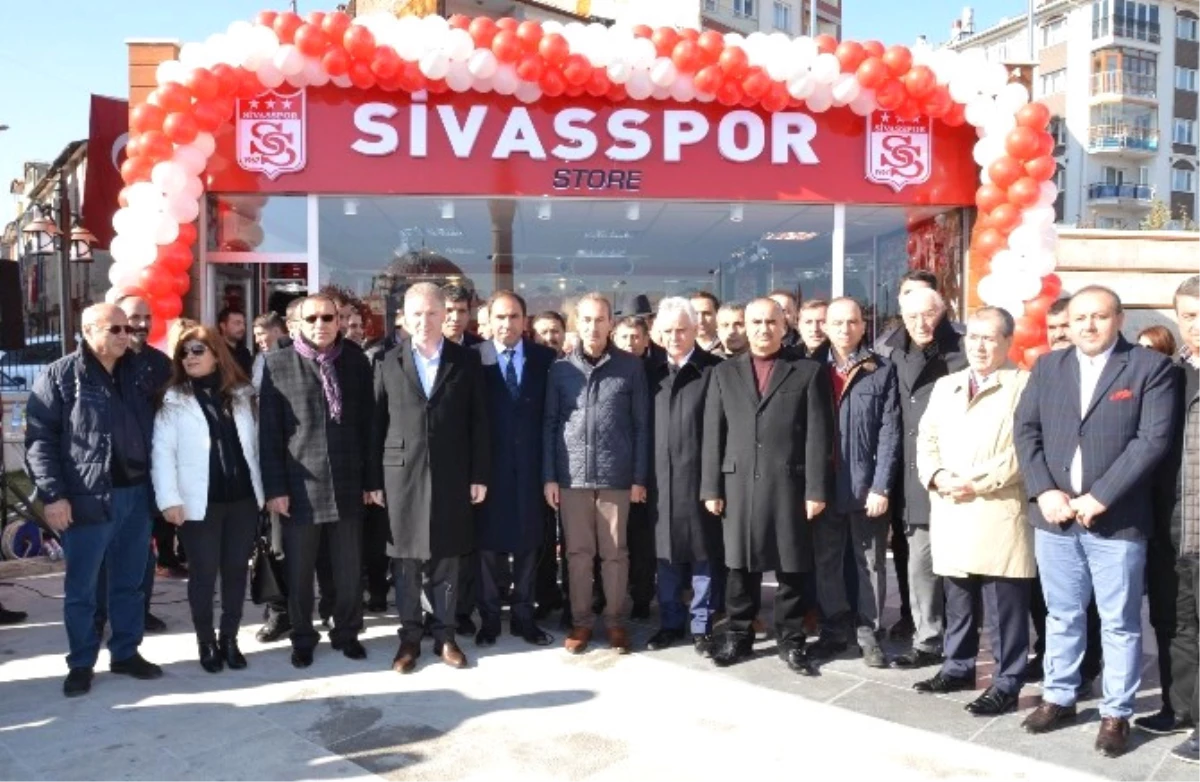 Sivasspor Store Hizmete Açıldı
