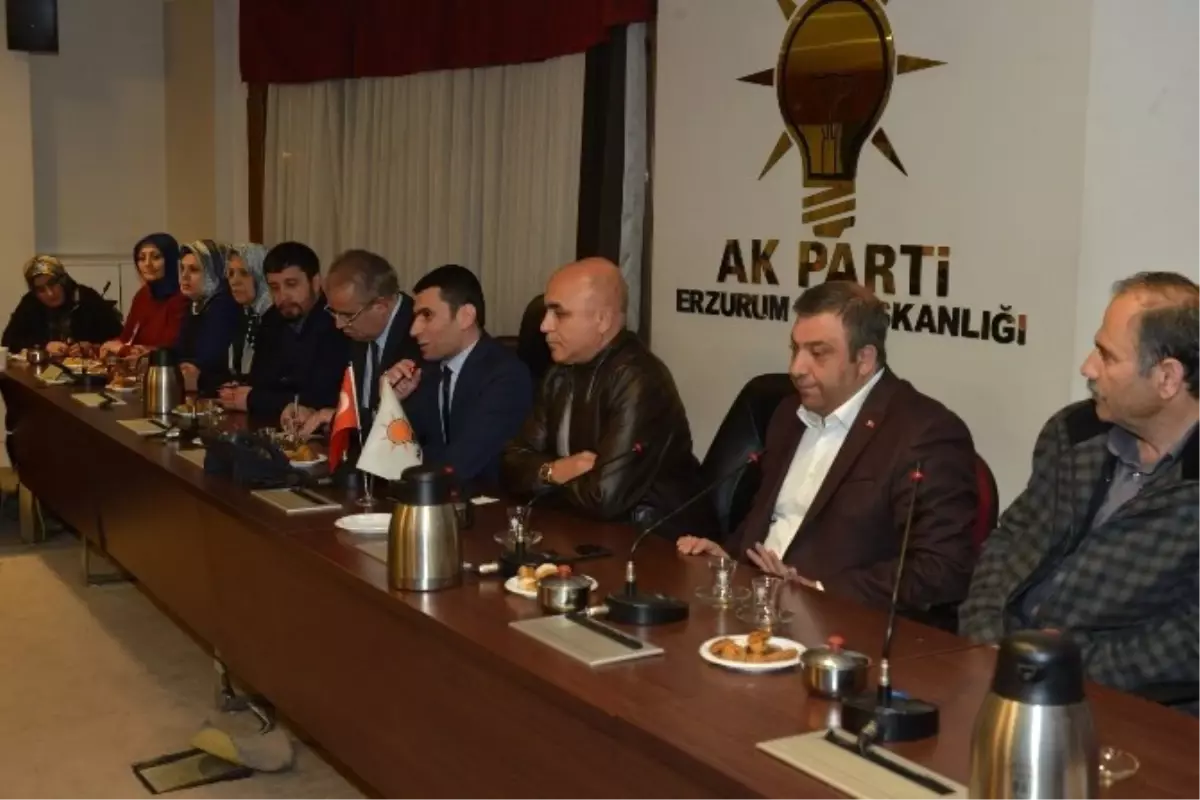 AK Parti Yakutiye "Anayasa" İçin İstişare Etti