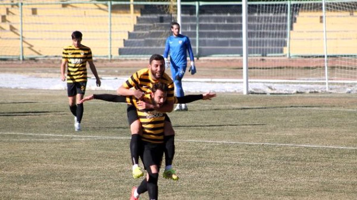 Bayburt Evinde Galip