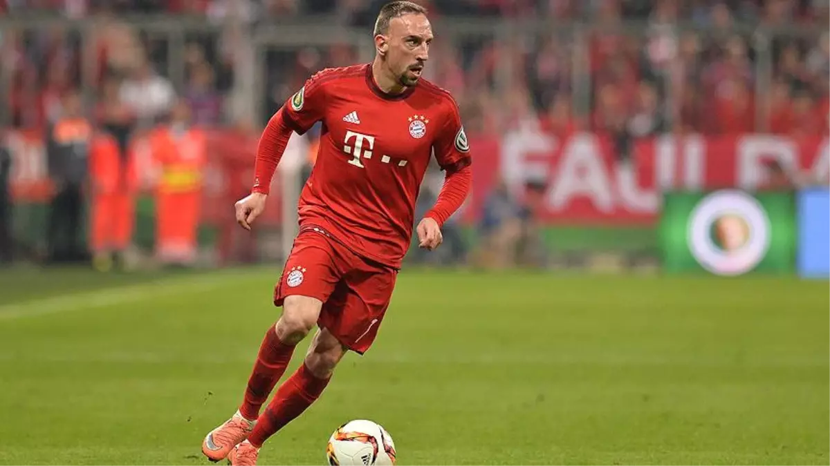 Bayern Münih, Ribery\'nin Sözleşmesini Uzattı