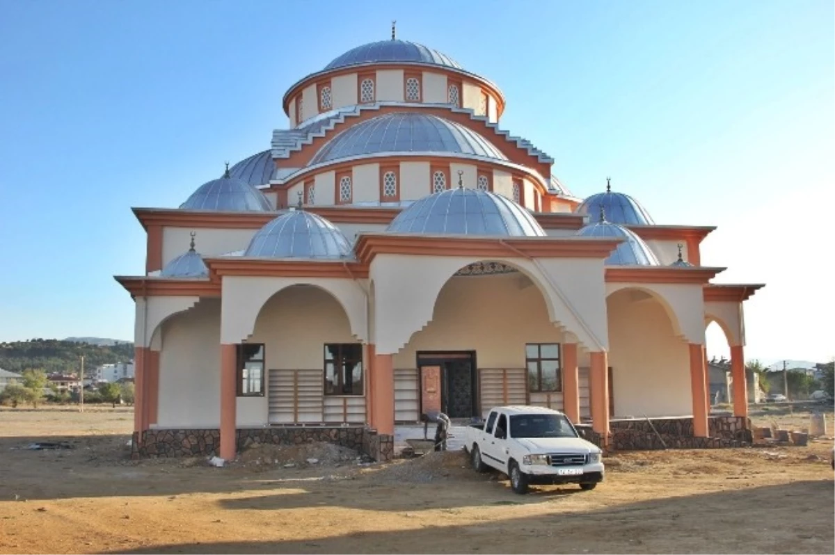 Bingöl\'de Mevlana Camisi İbadete Açıldı