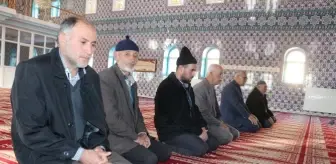 1 Yıldır İmamsız Namaz Kılan Cemaat İmam İstiyor