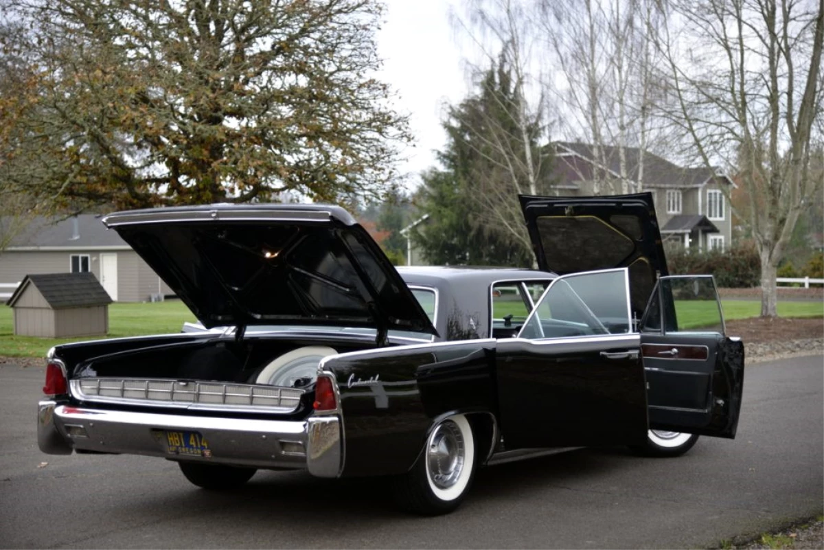1963 Lincoln Continental İkinci Sahibini Arıyor