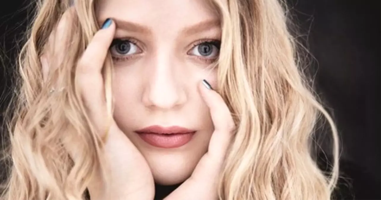 Dünyalar Güzeli Genç Kız Kendisini Çirkin Bulduğu İçin 3 Kez İntihara Kalkıştı