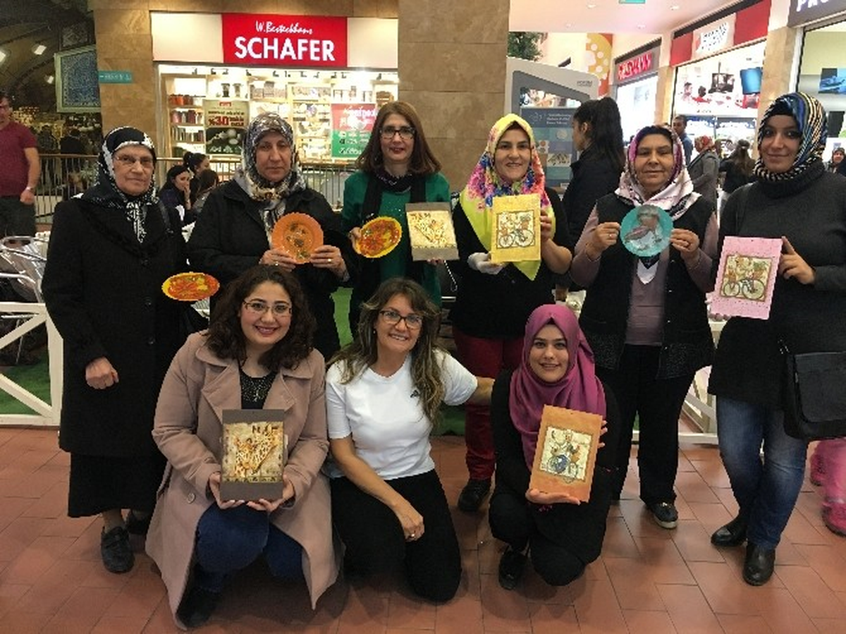Forum Gaziantep\'te Renkli Peçetelere Sihirli Dokunuş