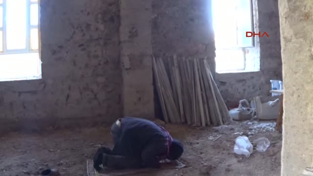 Gaziantep 150 Yıllık Camide Bazalttan Yapılan Mihrap Ortaya Çıktı