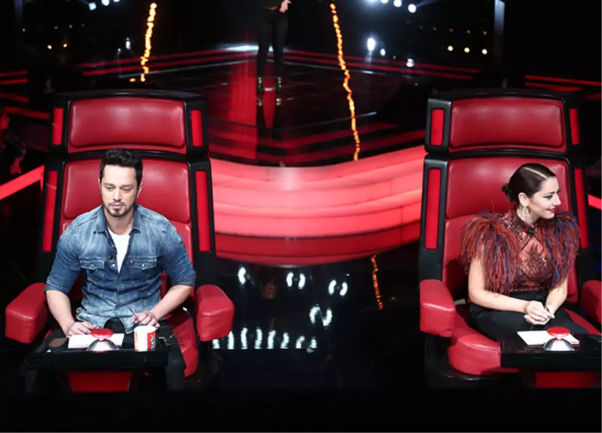 Hadise ve Murat Boz Onun İçin Karşı Karşıya Geldiler!