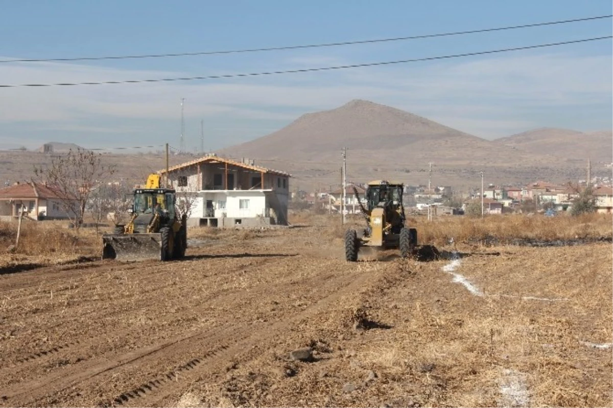 İncesu Belediyesi İmara Uygun Yeni Yollar Açmaya Devam Ediyor