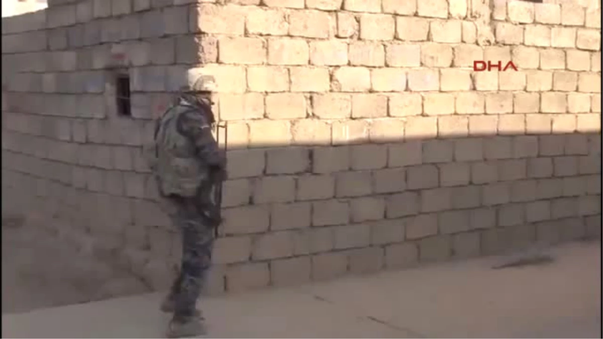 Irak Ordusu Musul\'da Ilerliyor