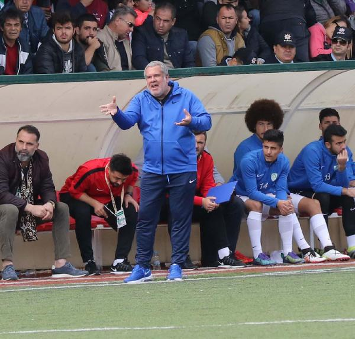 Manisa Büyükşehir Belediyespor\'un Hedefi Zirve