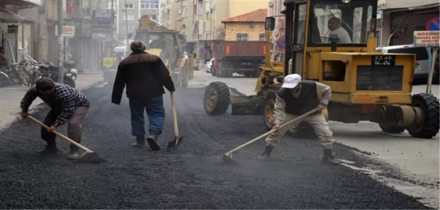 Muş\'ta Yol Çalışması