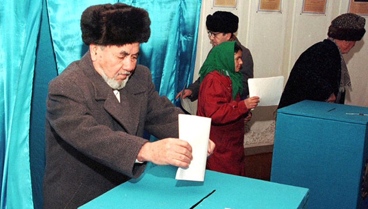 Özbekistan\'da Cumhurbaşkanı Seçimine Doğru