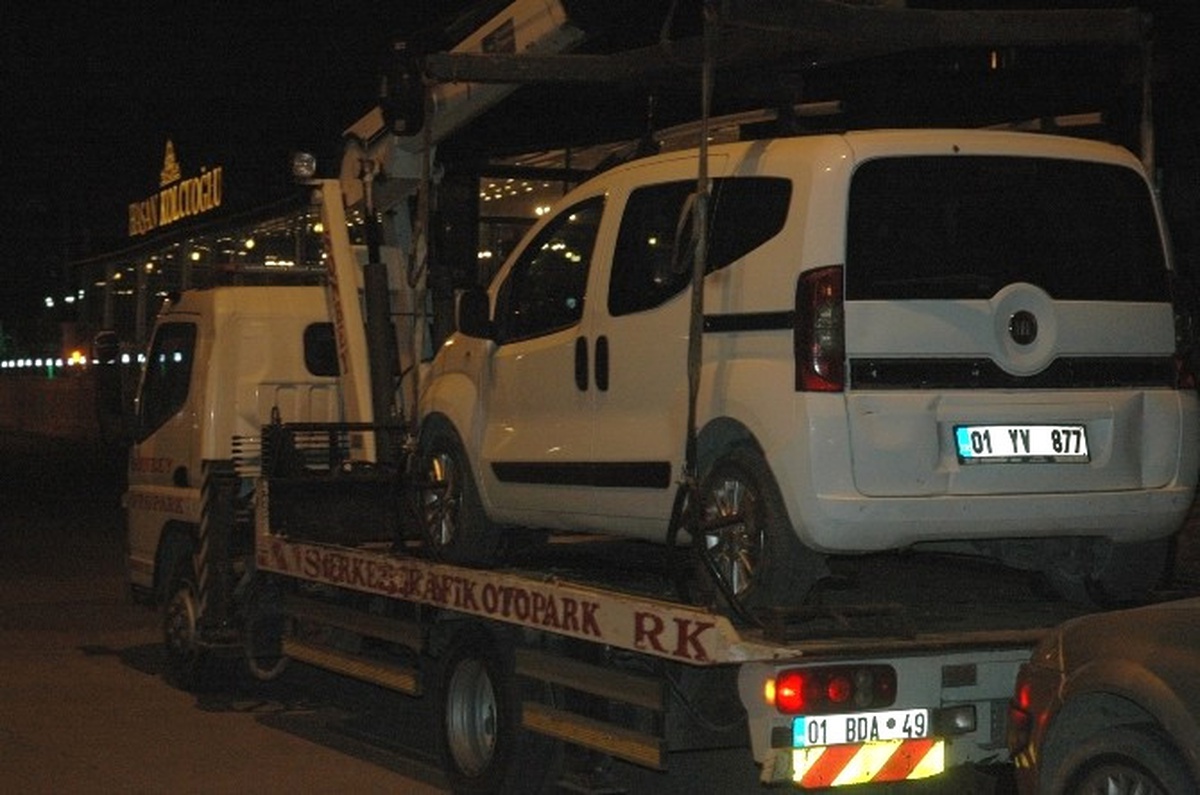 Trafik Uygulamasına Girmemek İçin Aracını Bırakıp Kaçtı