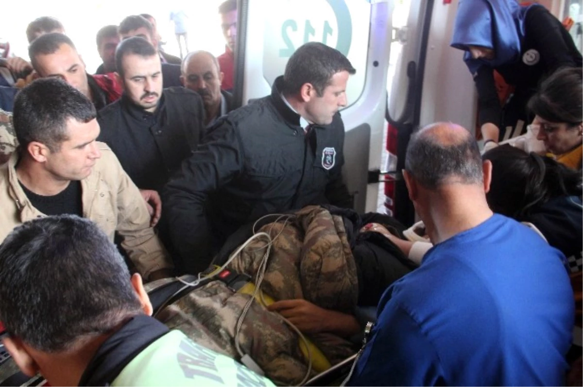 Tunceli\'de Yaralanan Askerler Elazığ\'a Getirildi