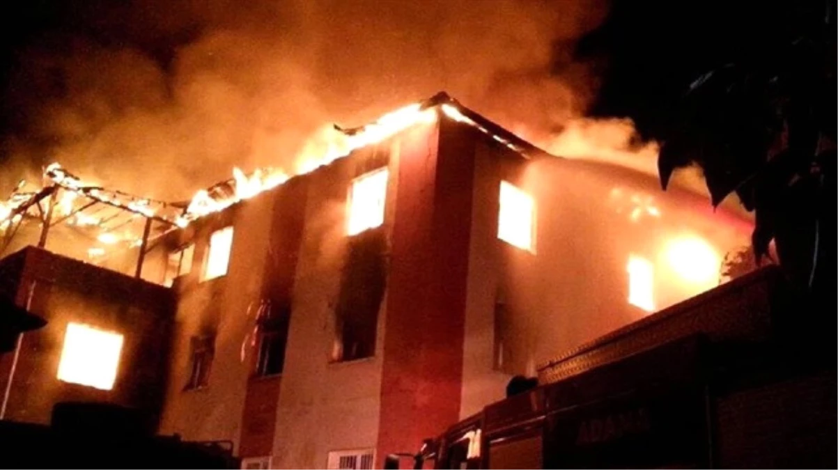 Adana\'da Kız Öğrenci Yurdunda Yangın: 12 Ölü, 22 Yaralı (6)