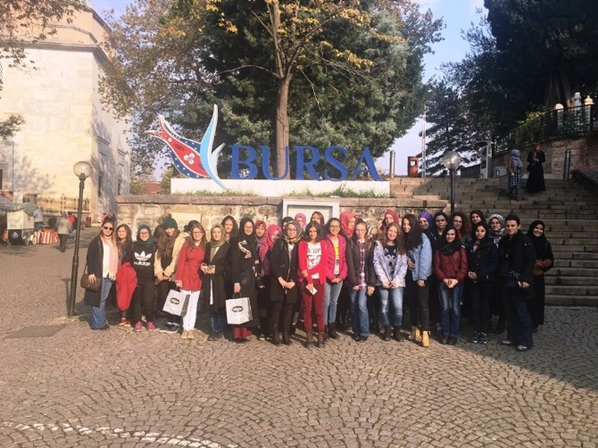 Akademi Lise Öğrencileri Bursa\'da İnceleme Gezisine Katıldı