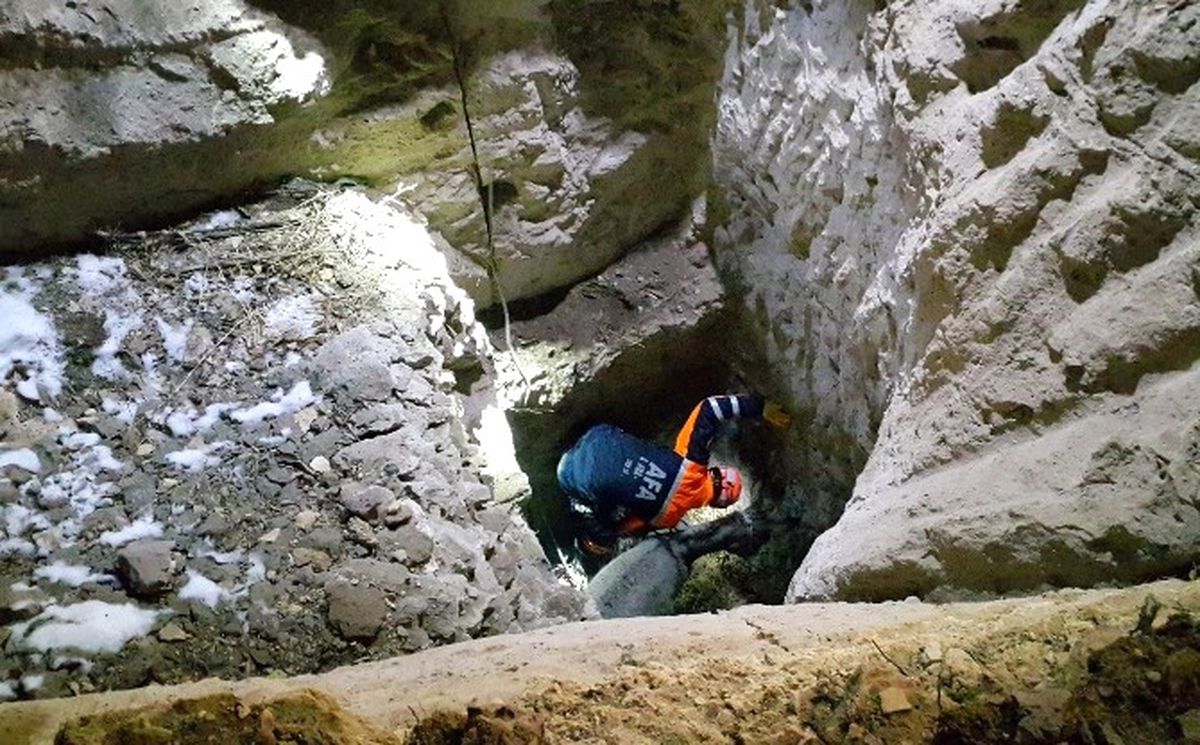 Aksaray\'da 8 Metrelik Kuyuda Eşek Kurtarma Operasyonu