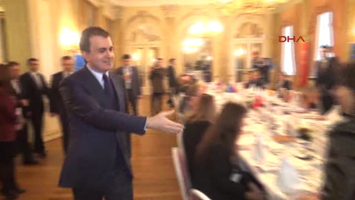 Bakan Çelik, Brüksel?de Akademisyenlerle Buluştu