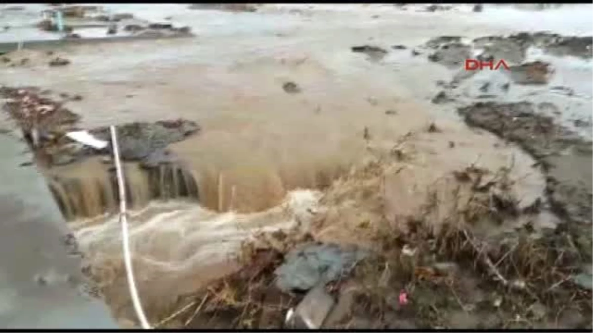 Balıkesir - Ayvalık, Sel Sularına Teslim Oldu