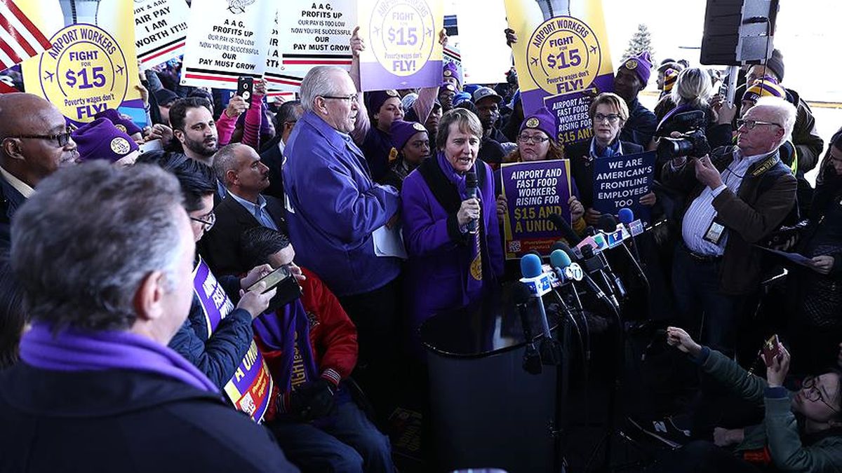 Chicago O\'hare Havalimanı\'nda Grev ve Protesto Gösterisi