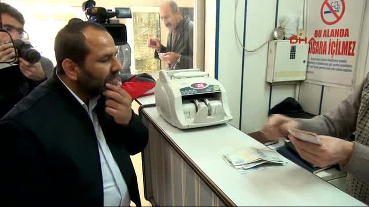 Diyarbakır AK Parti Diyarbakır Il Başkanlığından "Dövizini Bozdur" Kampanyası