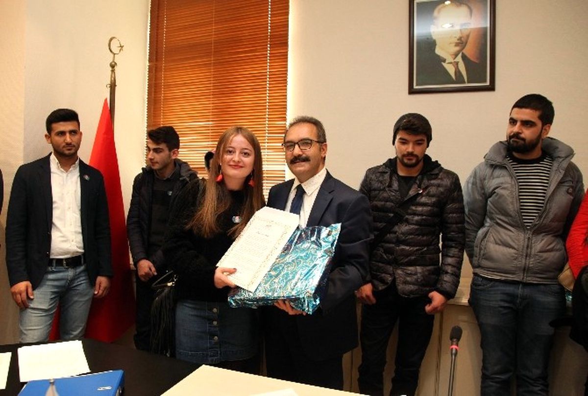 Gaün\'ü Birinci Sırada Tercih Edenlere Burs Verildi