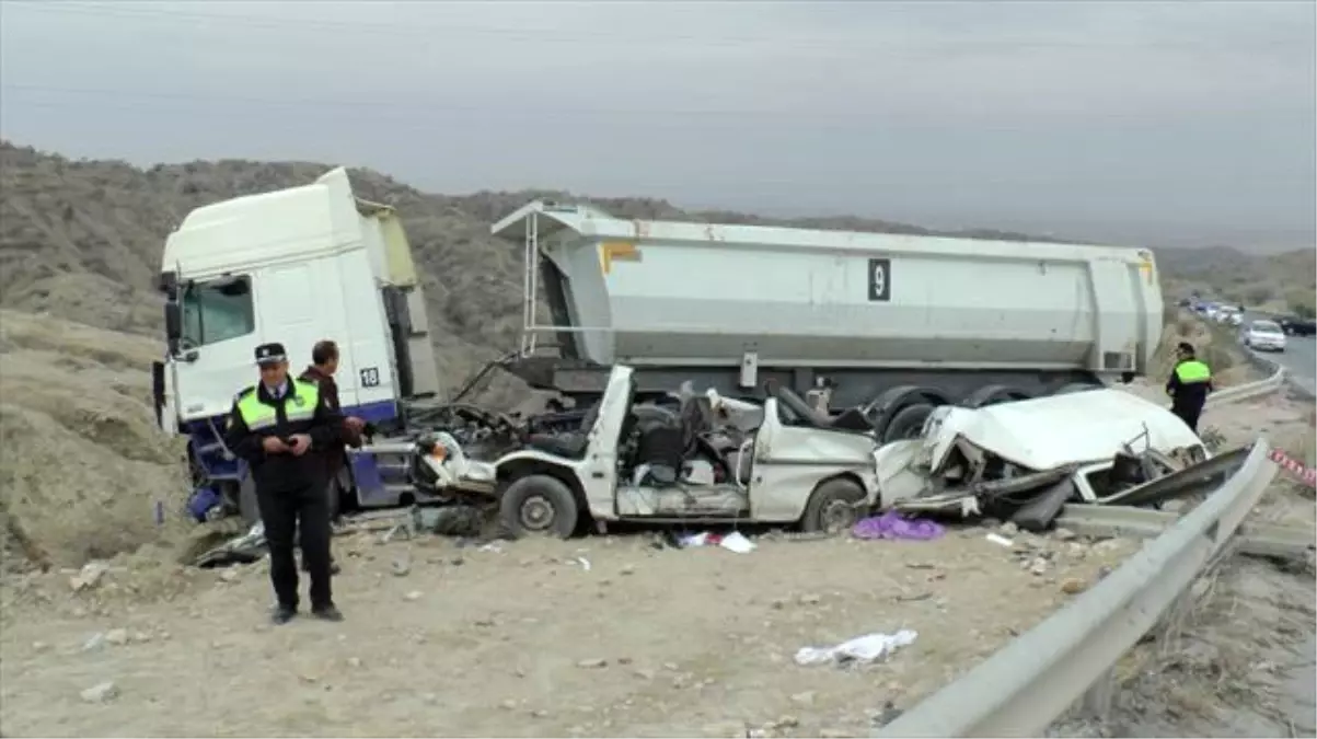 Girne Dağ Yolunda Feci Kaza: 5 Ölü