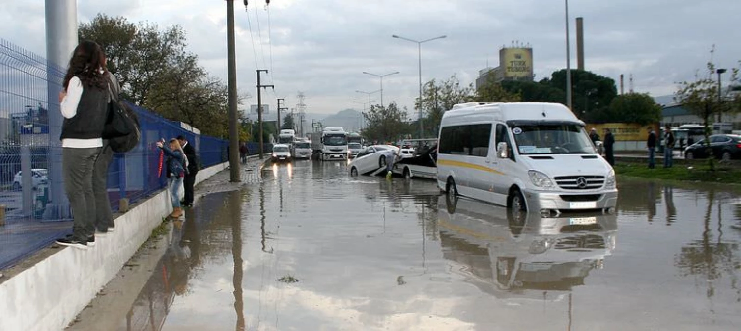 İzmir\'de Yağış