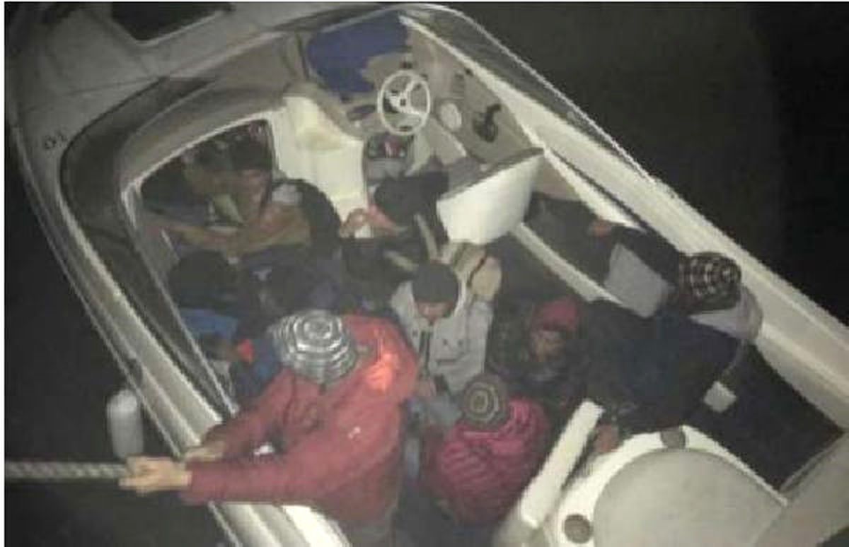 Kaçakları Kişi Başı 2 Bin Dolara Yunanistan\'a Geçiren Kaptan Tutuklandı